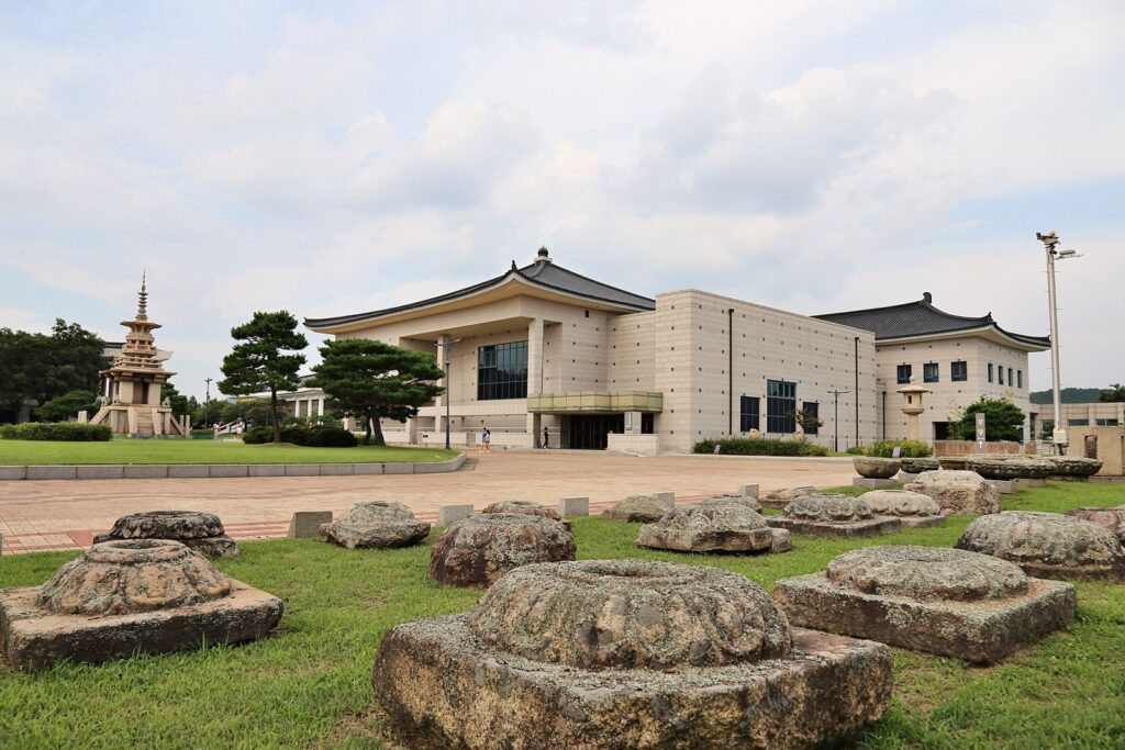 신라 문화유산을 전시하는 국립경주박물관 전경